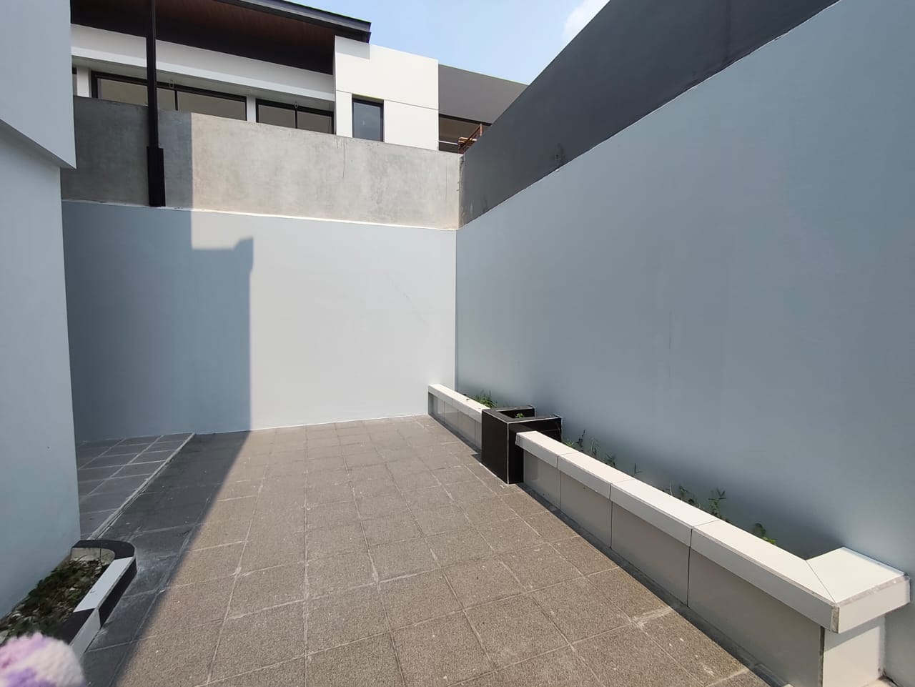 Rumah Disewakan di Summer Bliss Taman Simpruk